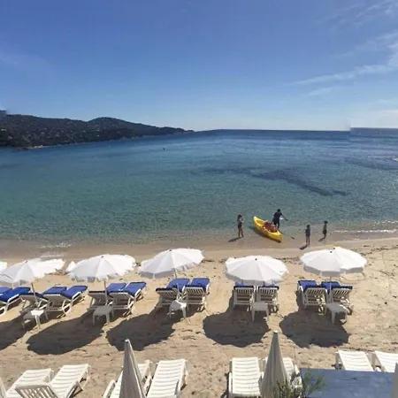 2 Pieces Cabine, 6 Couchages, Avec Piscine Et Terrasse Ensoleillee Au Lavandou - Fr-1-251-235 * Aigue-Belle